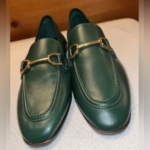 NWOT, ZARA Women Green Leather Loafers, Size 40               Size Chart in pics
